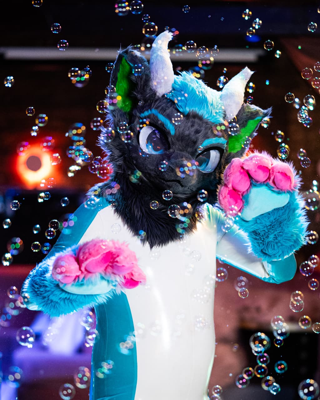 Dancing with the bubbles